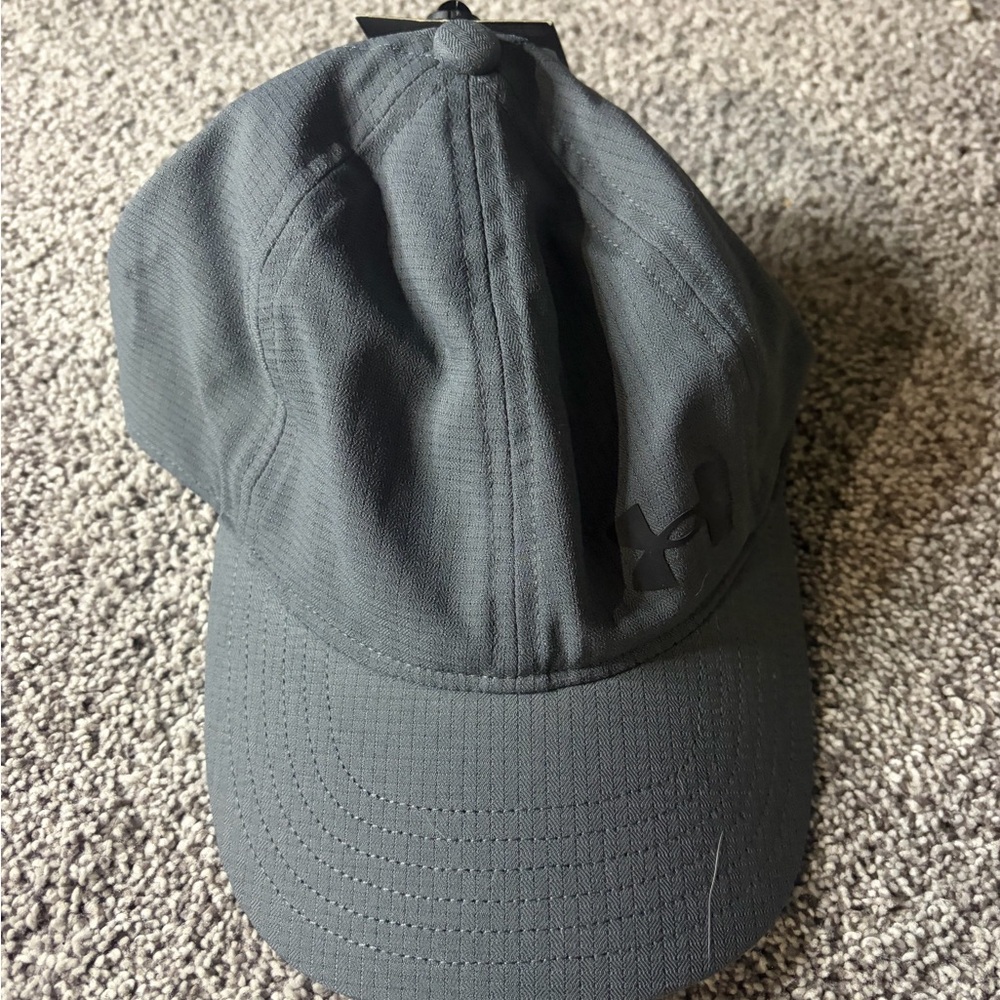 Youth Under Armour Dark Gray Baseball Cap NWT